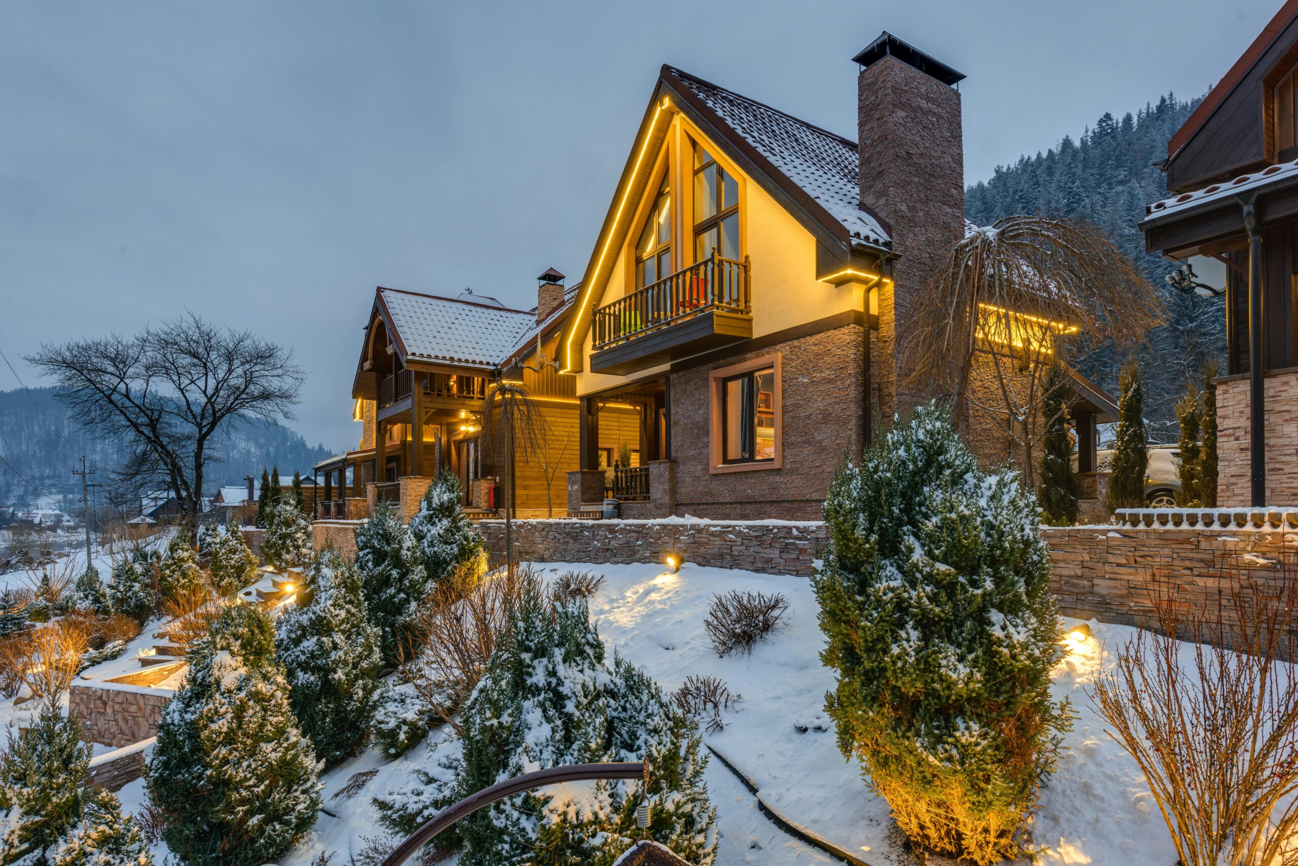 Permanent Year Round Lighting